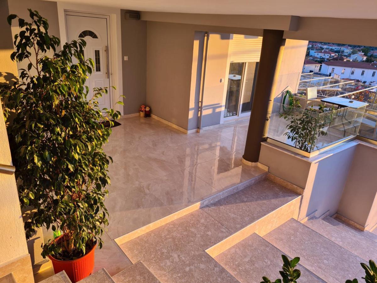 Loridis View Apartments Принос Экстерьер фото